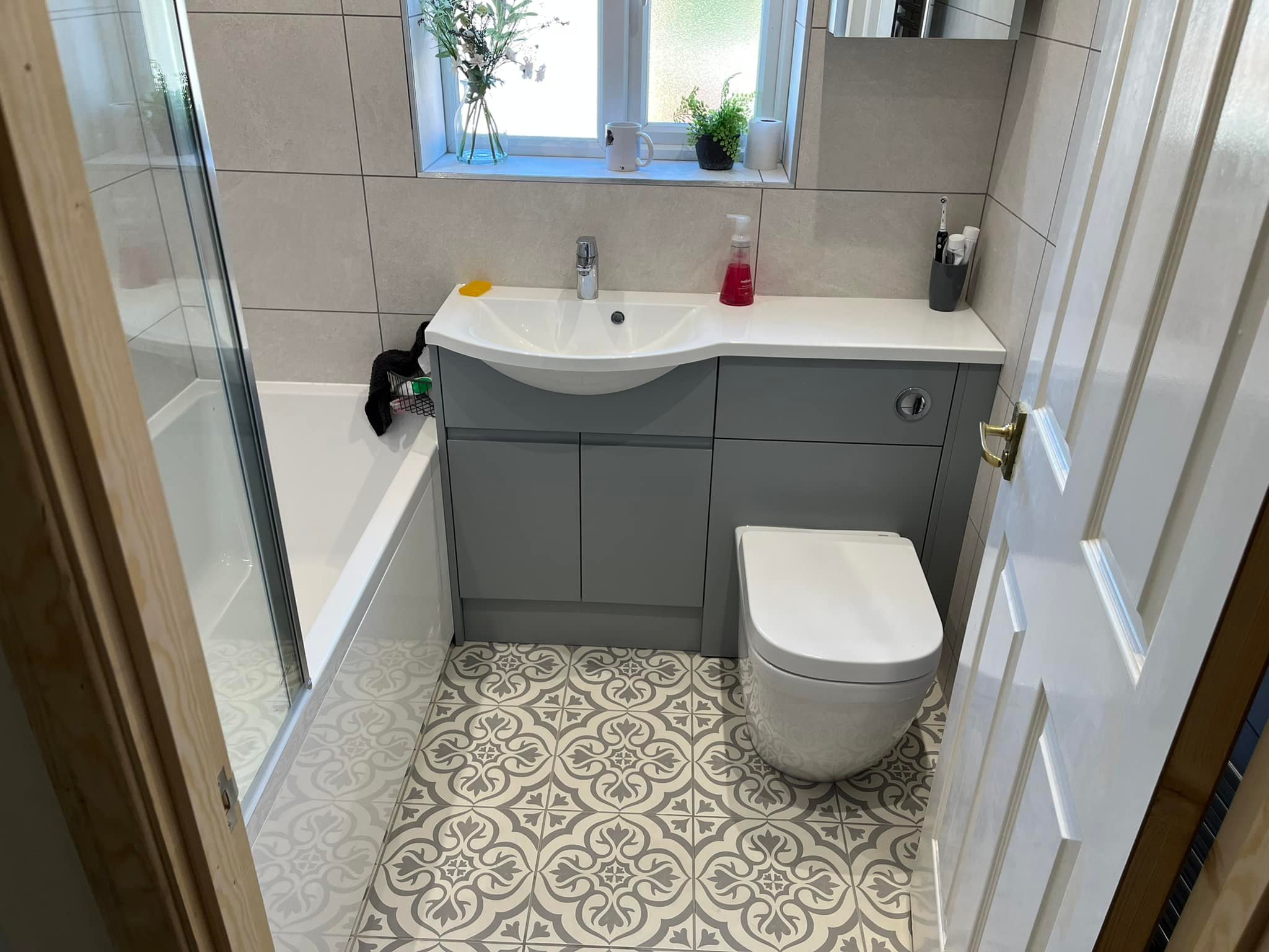 Refurbishment of a bathroom